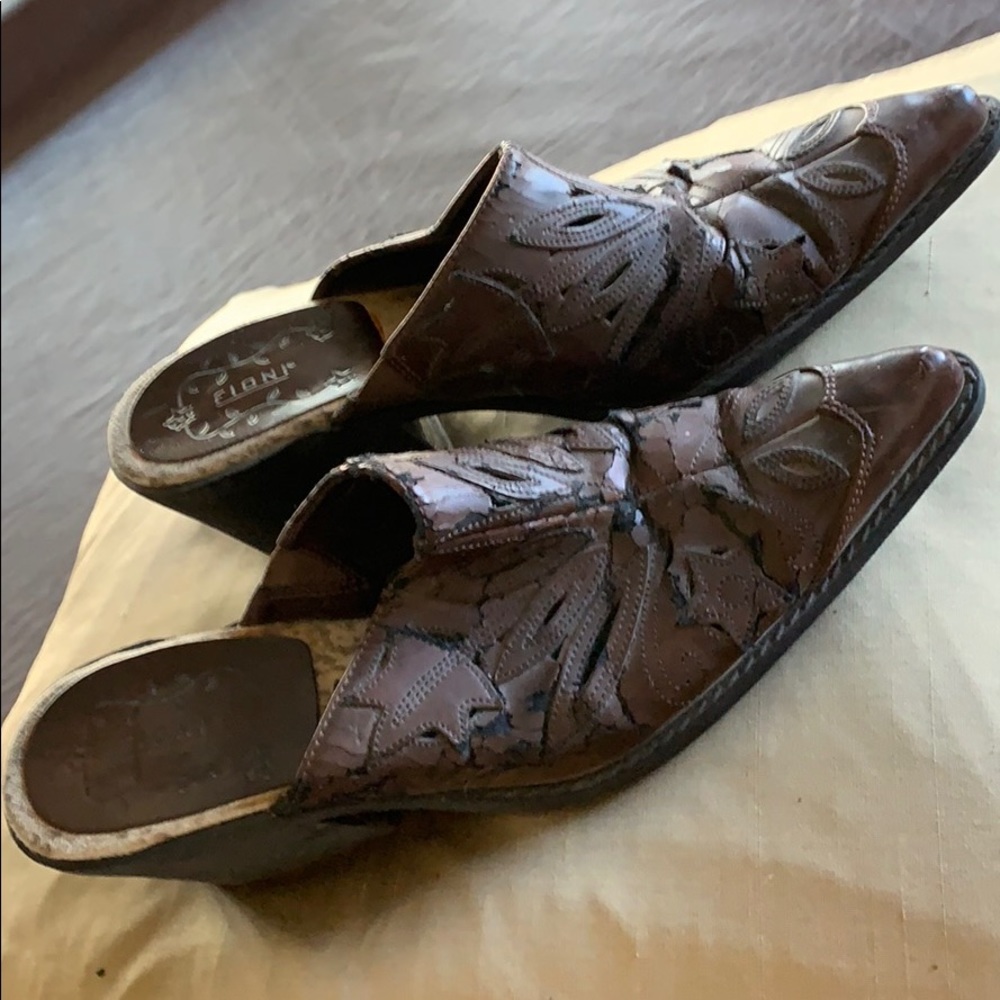 Woman’s shoes